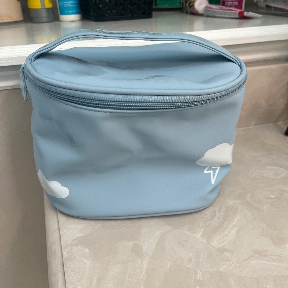 Kylie baby travel case